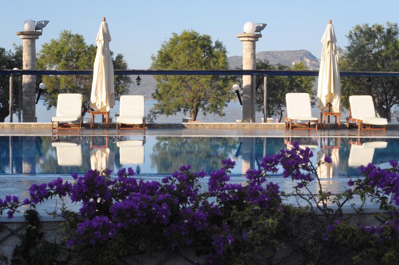 Lagada Beach Economy Hotell Adámas Eksteriør bilde